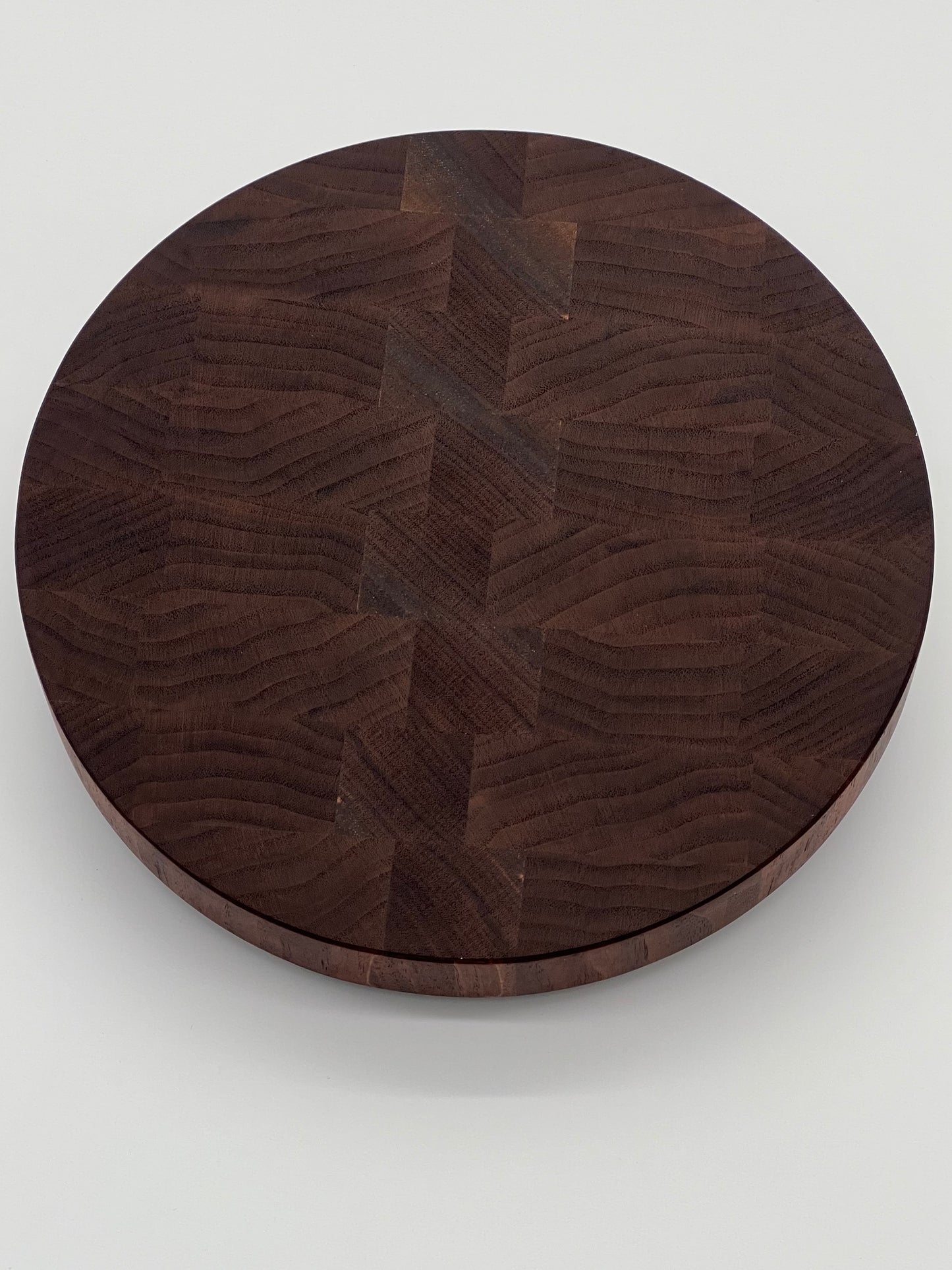 Round end grain chop block